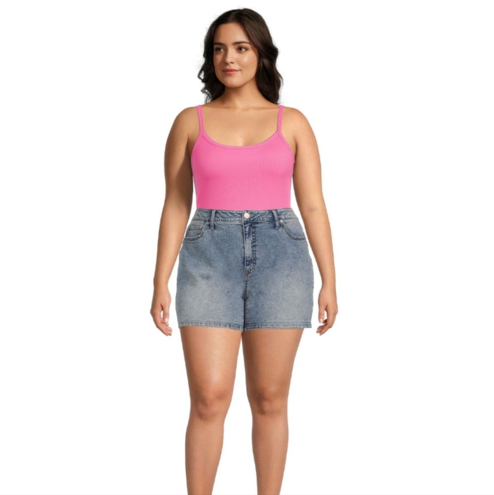 NWT Ladies Plus Medium Acid Wash Denim High Rise Mom Shorts Size 24W